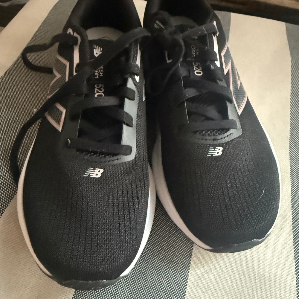 New Balance Women’s Black Running Shoes